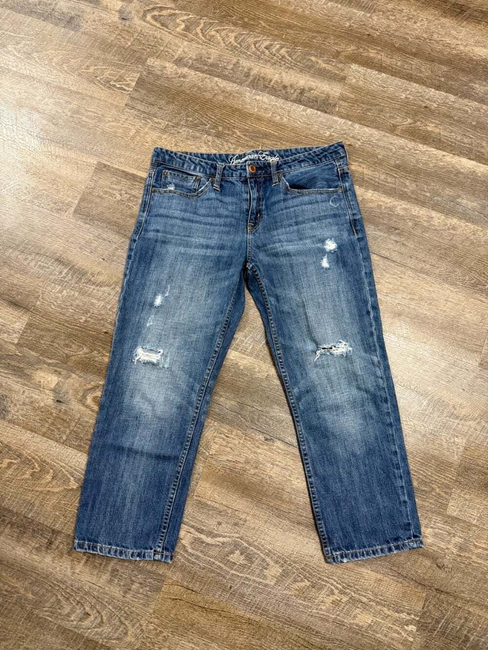 Womens American Eagle Distressed Denim "Live Your Life" 10 Reg